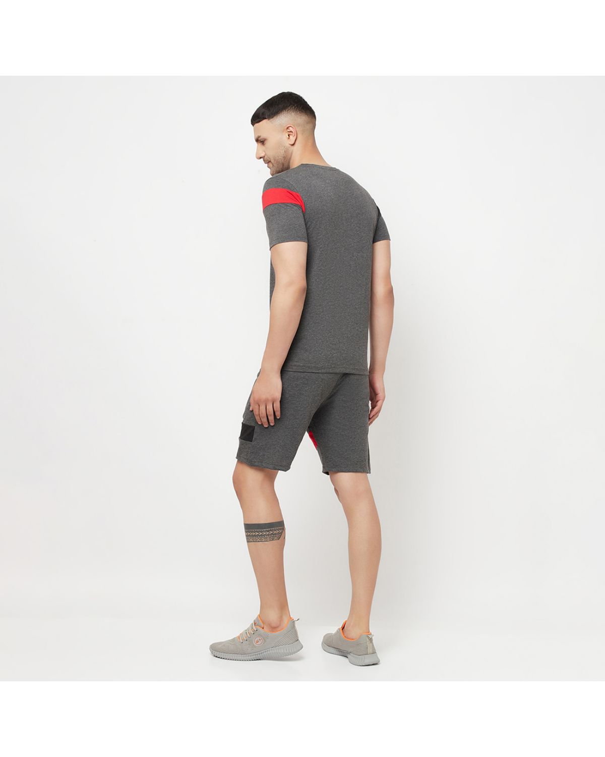 Stripes Knee Length Shorts & Stripes Half Sleeve T-shirts For Men's